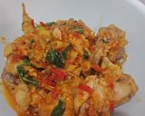 Foto langkah ke 7 dari resep Ayam woku daun kemangi.