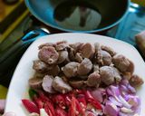 Foto langkah ke 1 dari resep Tumis jamur merang pedas.