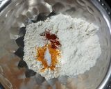 A picture of step 1 of Avocado and Spinach salsa dip with Maize and Wheat flour Nachos.