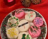 A picture of step 6 of Christmas Macarons Cake 🎄 🎅.
