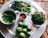 Hình bước làm 1 của món Cải chip xào tỏi
