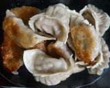 A picture of step 8 of Japanese Dumplings - Gyoza.