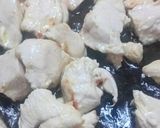 عکس مرحله 1 از دستور سینه مرغ سرخ شده با گوجه و پیازچه همراه برنج