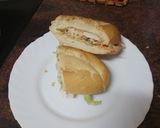 Foto del paso 4 de la receta Bocadillo de pechuga a la plancha, ensalada y salsa rosa