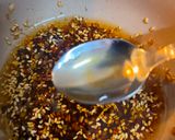 Foto del paso 3 de la receta: Ensalada crujiente de col morada y zanahoria estilo asiático