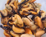 Foto del paso 1 de la receta: Mejillones en escabeche picante