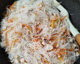 Foto langkah ke 3 dari resep Tahu Isi Bihun Ayam.