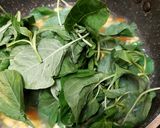 Foto langkah ke 4 dari resep Sayur bening bayam wortel jagung sederhana.