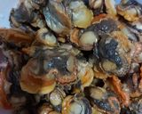 Foto langkah ke 1 dari resep Tumis Kerang Pedas.