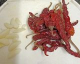A picture of step 1 of Hot Garlic Sauce.