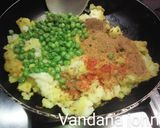 A picture of step 1 of समोसा.
