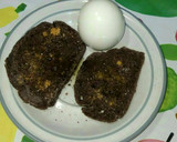 Foto del paso 1 de la receta: Huevo duro con pan de algarroba