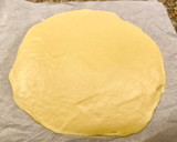 Foto del paso 5 de la receta: Pastel de Navidad relleno con crema “sin gluten”