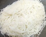 राईस व्हर्मीसीली उपमा (Rice Vermicelli Upma Recipe In Marathi) रेसिपी स्टेप 1 फोटो 