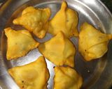 मूंग दाल मिनी समोसा (moong daal mini samosa recipe in hindi) रेसिपी चरण 11 फोटो
