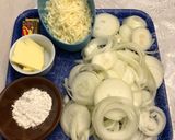 Une image de l'étape 1 de Soupe à l’oignon.