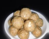 A picture of step 4 of Energy bomb (protein pack energy ladoo).
