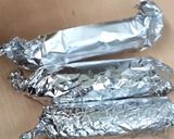 A picture of step 5 of Pin wheel bread sandwich.