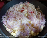 Foto del paso 1 de la receta: Rape en salsa con langostinos y sepia