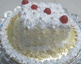 A picture of step 4 of Instant white forest pastry.