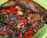 Foto langkah ke 6 dari resep Tumis Ikan lele.