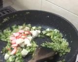 Foto langkah ke 4 dari resep Mie Sambal Hijau Nanas.