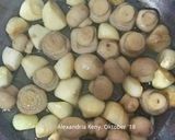 Foto langkah ke 4 dari resep Buncis Jamur Cah Bawang Putih Saos Black Papper.