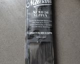 A picture of step 2 of Seafoood Black Pasta.