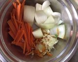 Foto del paso 4 de la receta: Chow Mein de Carne Molida Frita y Caldo de Gallina & Vegetales