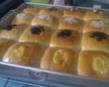 Foto langkah ke 7 dari resep Roti Sobek.