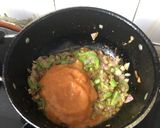 A picture of step 2 of Chicken Bharta.