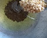 A picture of step 2 of Tomato Upma.