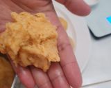 Foto langkah ke 4 dari resep Donat Empuk tabur Gula Halus.