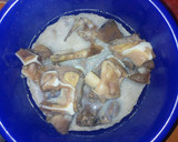 A picture of step 2 of Groundnut soup with chicken.