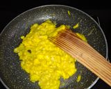 A picture of step 3 of Banana Halwa.