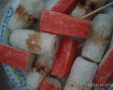 Foto langkah ke 1 dari resep Crab stick &chikuwa skewer.