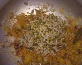 ફણગાવેલ મગ ની ખીચડી (Sprouts Moong khichdi in Recipe in Gujarati) રેસીપી સ્ટેપ3ફોટો