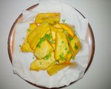 A picture of step 4 of Crispy fried yam.