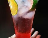 Hình bước làm 4 của món Soda dâu