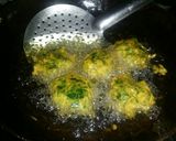A picture of step 5 of Palak Pakode.