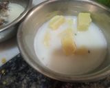 A picture of step 2 of Gulkand Sewaiya.