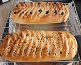 A picture of step 4 of Chicken Cheese Bread 😍😋.
