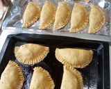 A picture of step 19 of Chicken pies.