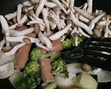 Foto langkah ke 5 dari resep Tteokbokki Carbonara.