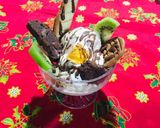 Foto del paso 23 de la receta: Helado de nuez acompañado de brownie, masa tulipe, merengue italiano y bañado en salsa de chocolate