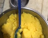 Foto del paso 3 de la receta: Arepas de Harina maíz (Polenta)
