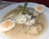 Foto del paso 5 de la receta: Cazón en salsa con espárragos de Gavá