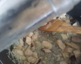 Foto del paso 3 de la receta: 🥜Patatas guisadas con boletus🍄