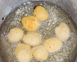 A picture of step 2 of Dahivada.