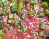 A picture of step 3 of Bhindi ki bhaji.